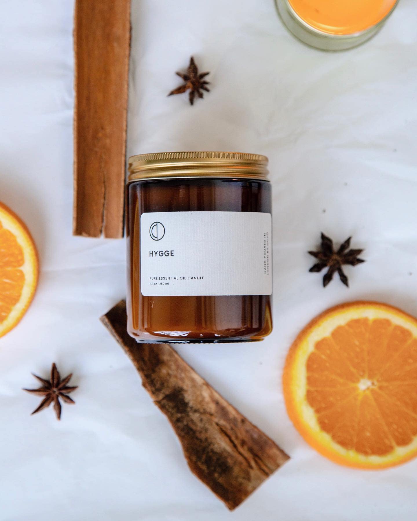 OCTŌ Hygge Orange + Spices | Scented Candle. Made with Essential Oils and Soy Wax. 250ml