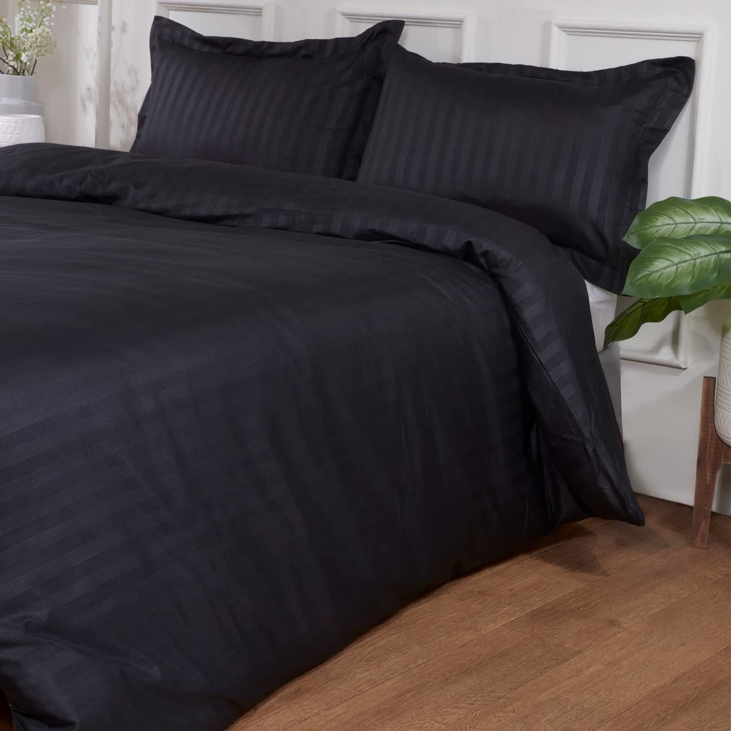 Dreamscene Beautiful Satin Stripe Quilt Duvet Cover with Pillow Case Bedding Set, Black, Double