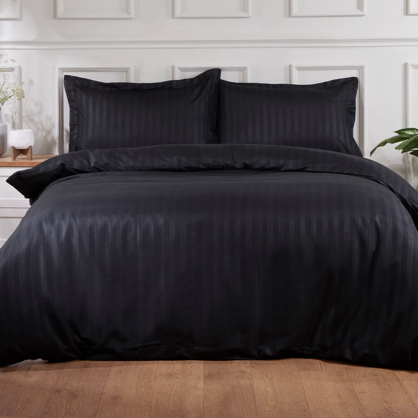 Dreamscene Beautiful Satin Stripe Quilt Duvet Cover with Pillow Case Bedding Set, Black, Double