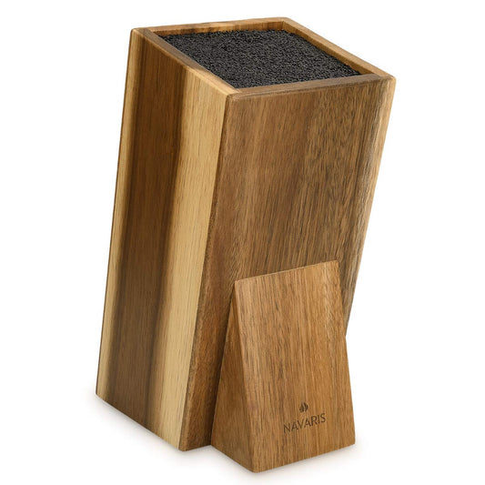 Navaris Wooden Kitchen Knife Block - Universal Bristle Knife Holder Storage Stand - Acacia Wood Knife Block - Angled Design, 25 x 15 x 10.5 cm Inclined