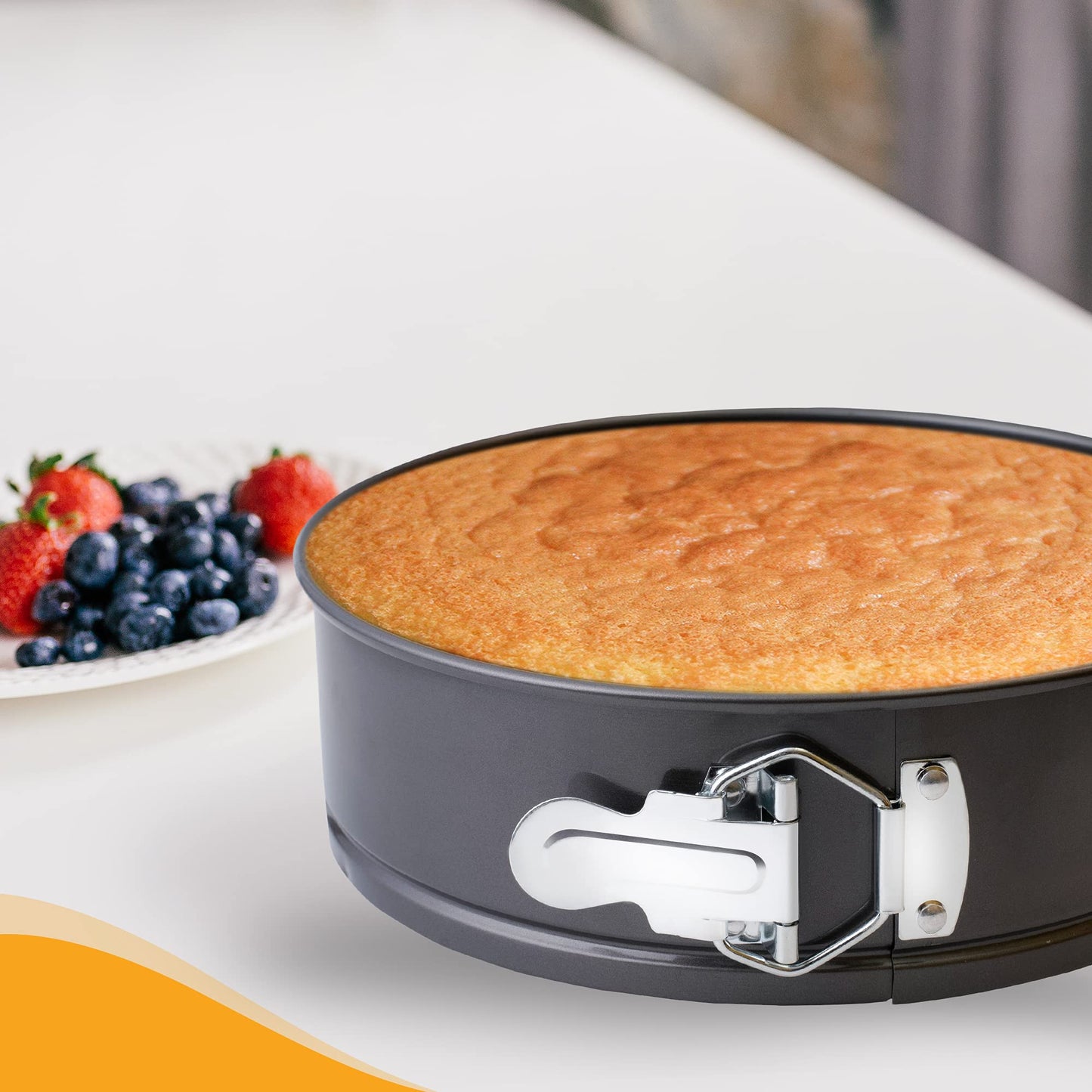 Grilzy Cake Tin - 8 Inch Cake Tins for Baking, 20cm Springform Cake Tins for Cheesecake, Non-Stick Baking Tins Round Cake Pan, Bake Ware Round Cake Tin for Restaurants, Home and Kitchen 20 cm