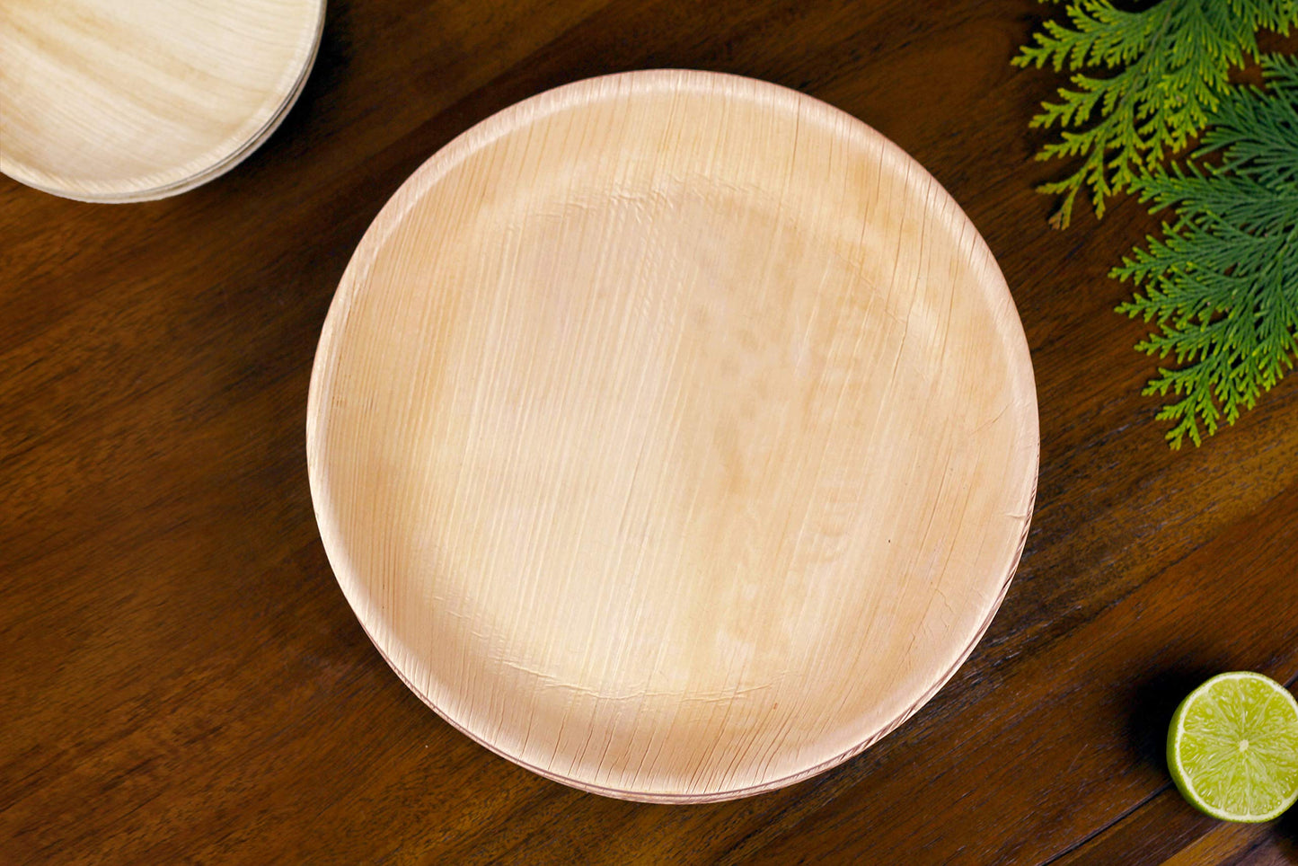 FOOGO Green 50 Disposable Palm Leaf Plates 10"(25cm) Large Round Eco Friendly Biodegradable compostable Plates Like Wooden Plates Paper Plates for Hot Food Wedding Picnic Party Plates Large 10 inch (25cm)