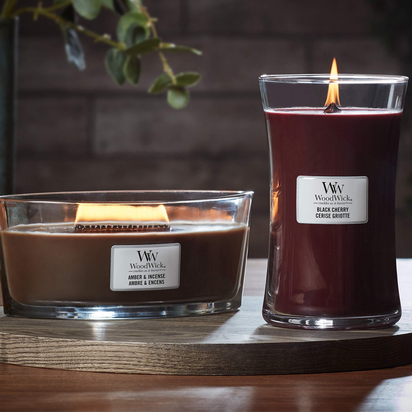 Woodwick Large Hourglass Scented Candle - Black Cherry - with Crackling Wick - Burn Time : Up to 130 Hours