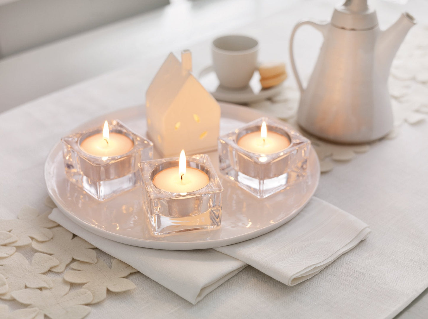 Bolsius Tealight Candles - White - Pack of 60 - Long Burning Time of 6 Hours - Household Candle - Interior Decoration - Unscented - No Drip - Smokeless - Includes Natural Vegan Wax - No Palm Oil