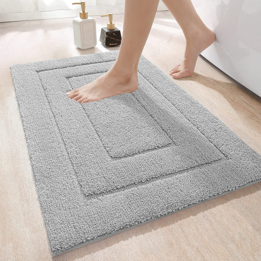 DEXI Bath Mat 50 x 80 cm, Non-Slip Bathroom Mat Machine-Washable, Ultra Soft and Water Absorbent Bath Rug for Bathroom, Tub and Shower - Light Grey